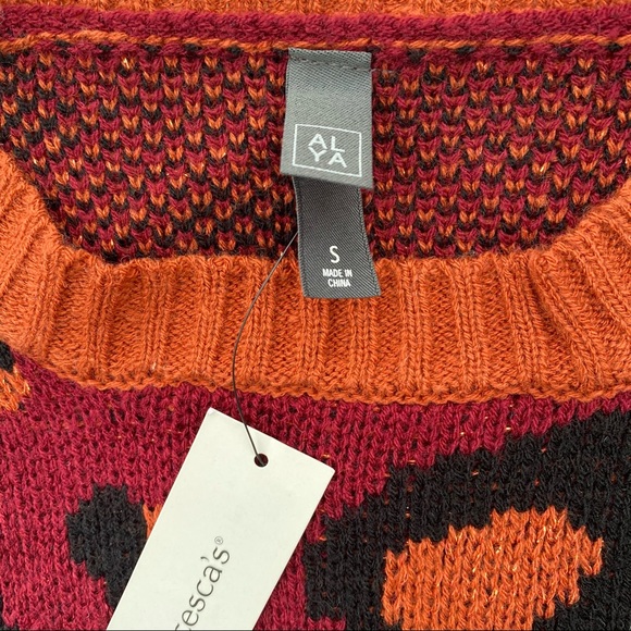 Francescas Cheetah Sweater - Picture 2 of 3